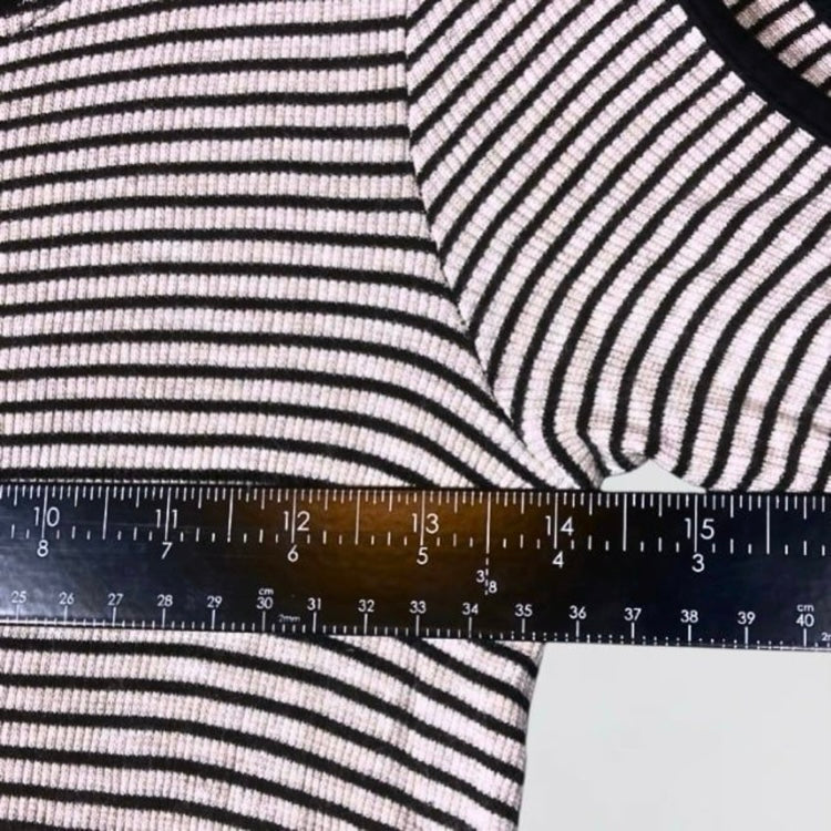 Maurices Woman Stripe Cold Shoulder Scoop Neck Medium