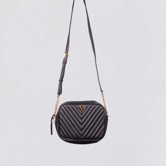 Victorias Secret Black Quilted Crossbody Bag Zip Closure Gold Chain Logo