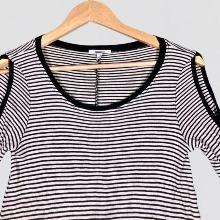 Maurices Woman Stripe Cold Shoulder Scoop Neck Medium